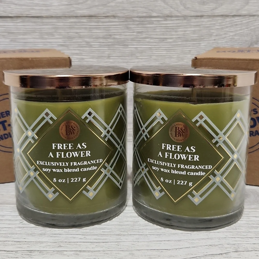 Bath & Body Works Free As A Flower 8oz Single Wick Candles X2